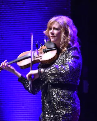 Natalie MacMaster